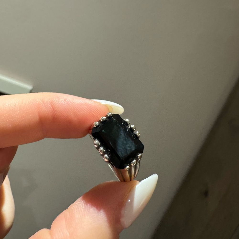 925 Sterling Silver And Rectangular Green Glass R… - image 3